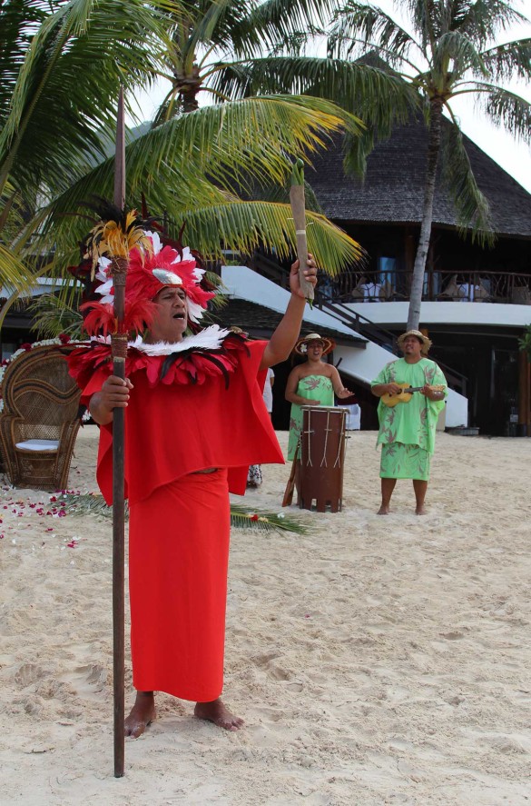 Pensando em casar fora do Brasil? Saiba como é um casamento na Polinésia Casamento na Polinésia Francesa - Foto: Ticiana Giehl e Marquinhos Pereira/Escolha Viajar