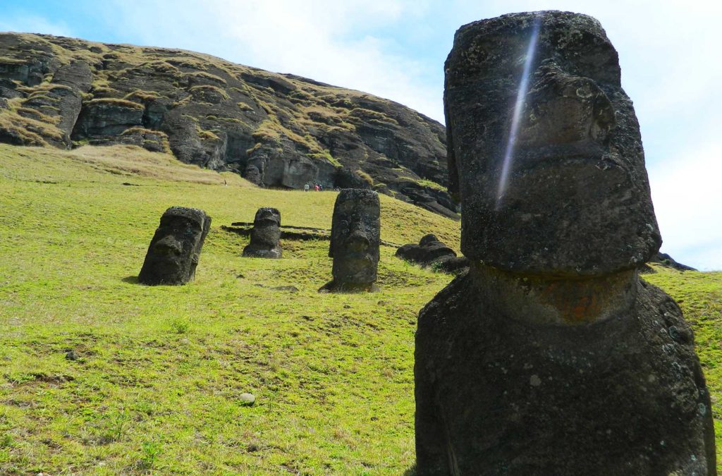 O que fazer na Ilha de Páscoa: Rano Raraku (Fábrica de Moais)