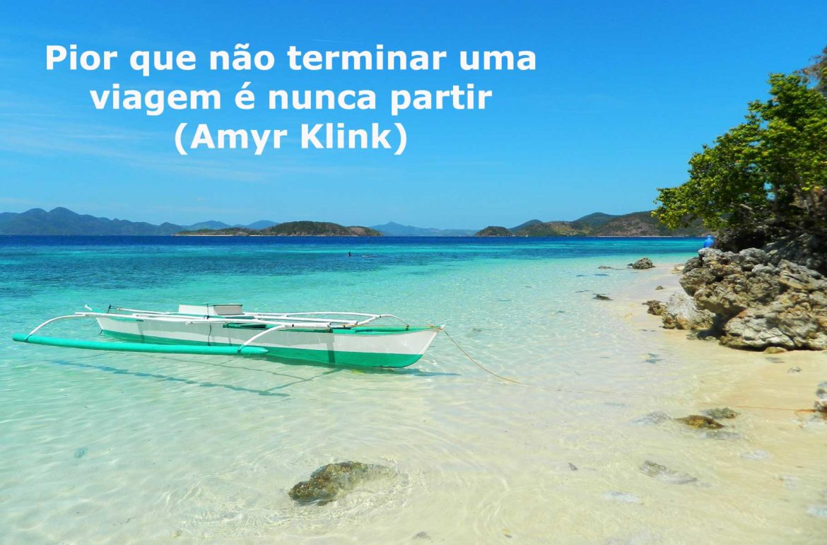 Foto da Ilha Bulog, em Corón (Filipinas) ilustra frases de viagem