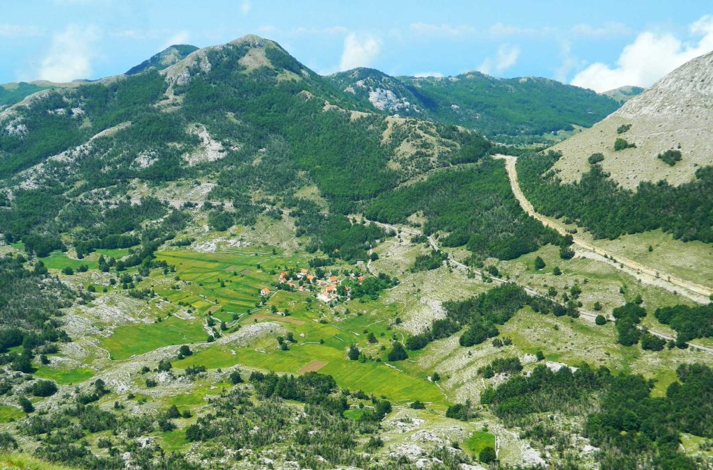 Monte Lovcen é a 'montanha negra' que deu origem ao nome Montenegro
