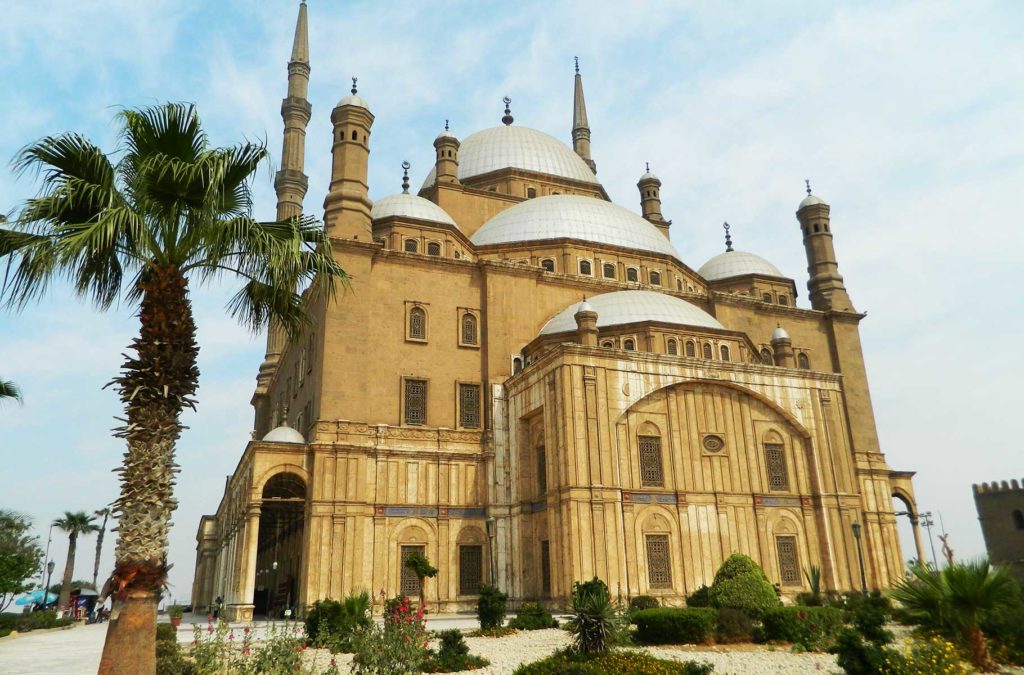A Mesquita Muhammad Ali fica na parte antiga da capital, chamada de Cairo Islâmico