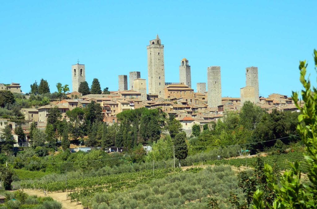 Vista das torres da cidade medieval de San Gimignano, na Itália