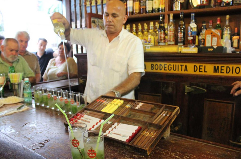 Quanto custa viajar para Cuba - La Bodeguita del Medio, em Havana