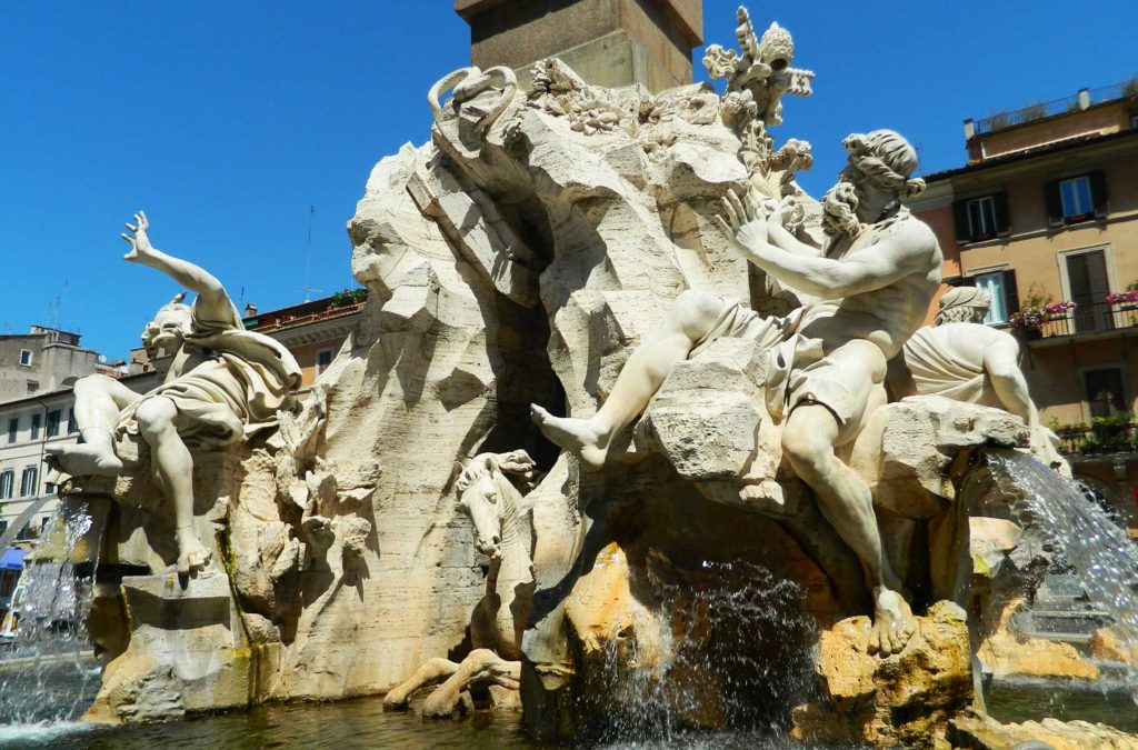 Fontana dei Quattro Fiumi é uma das fontes mais bonitas de Roma