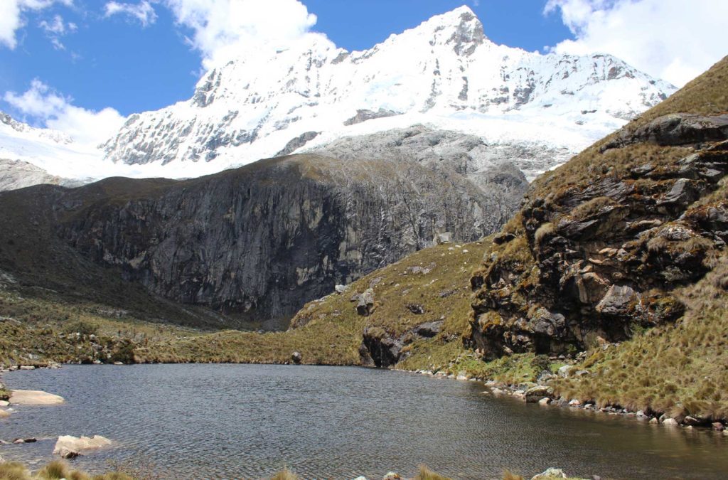 Como visitar a Laguna 69 - A trilha