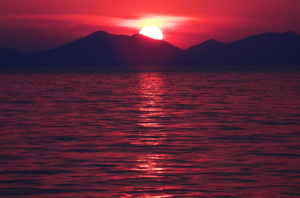 Pôr do sol na Ilha Poda, em Ao Nang (Tailândia)