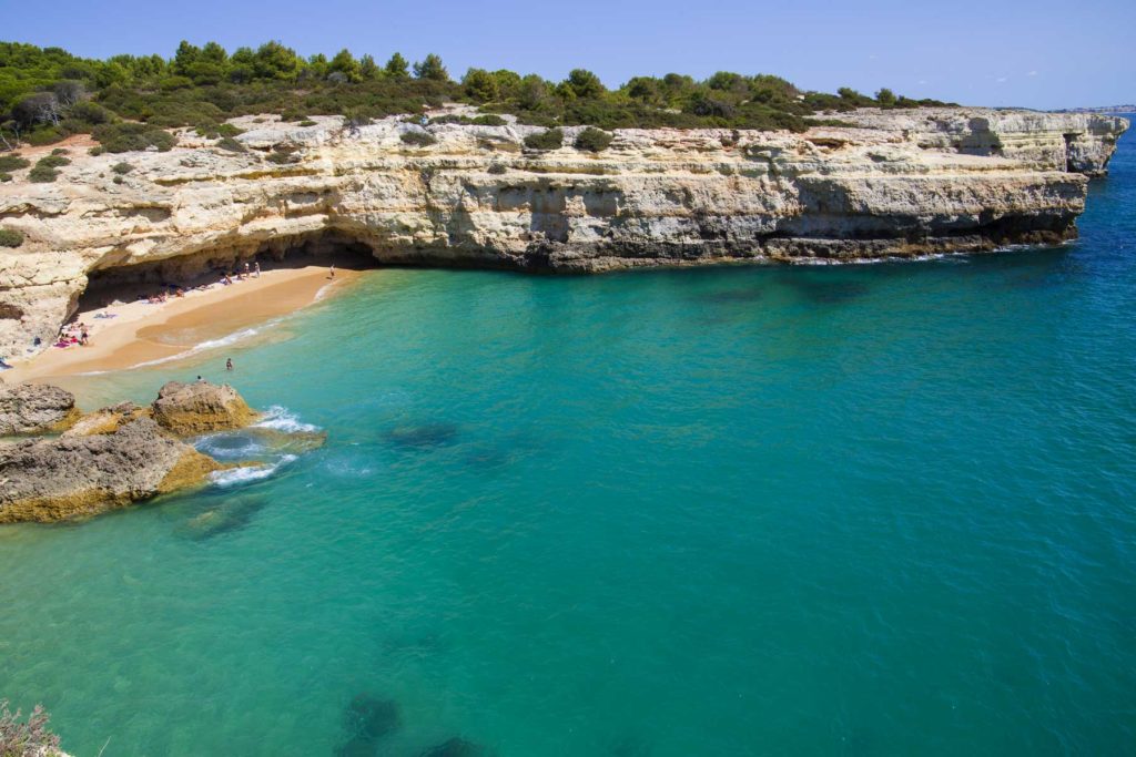 Praias mais bonitas da Europa - Albandeira (Portugal)