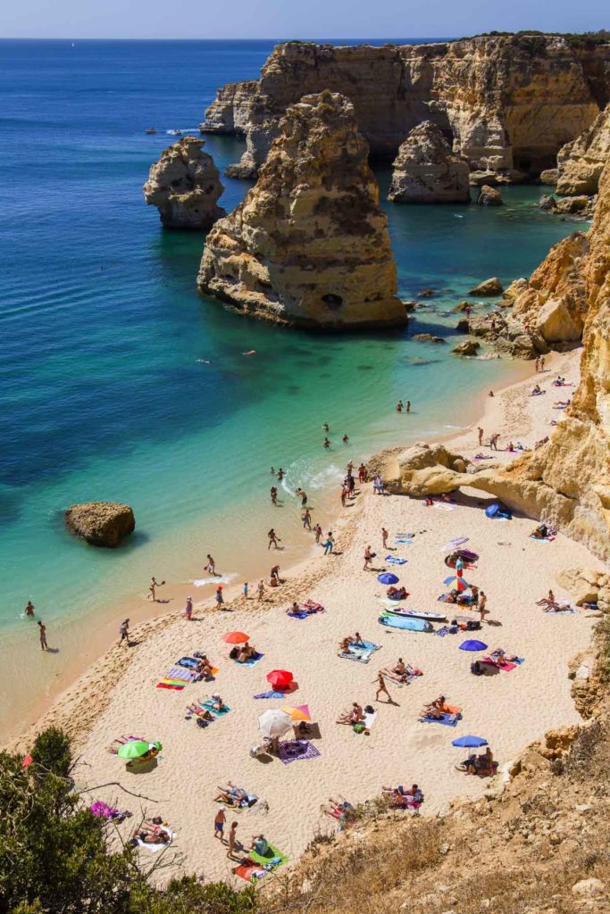 Praias mais bonitas da Europa - Praia da Marinha, no Algarve (Portugal)