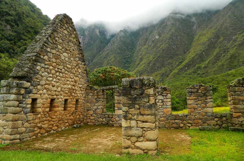 Sítio arqueológico de Chachabamba é uma das atrações da Trilha Inca
