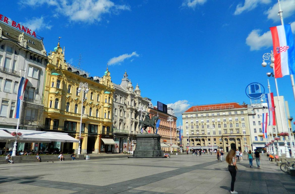 Fotos da Croácia - Praça Ban Jelacic, em Zagreb