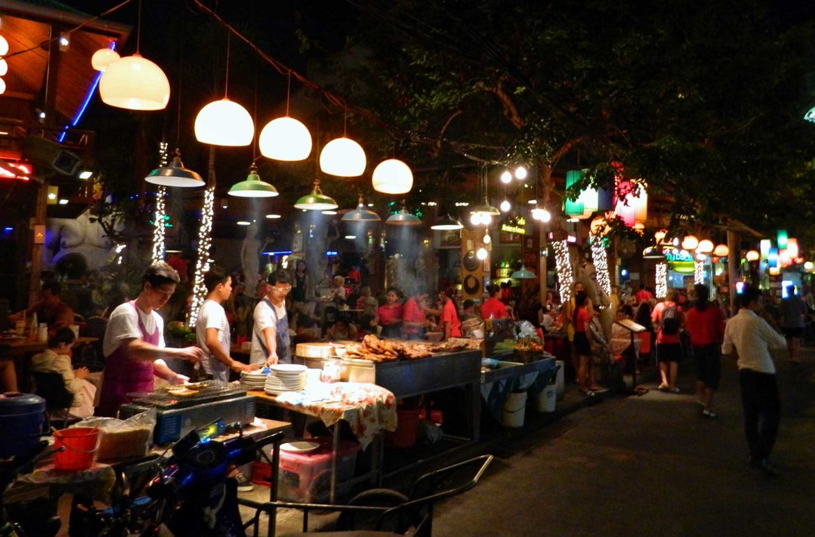 Rua Rambuttri, em Bangkok