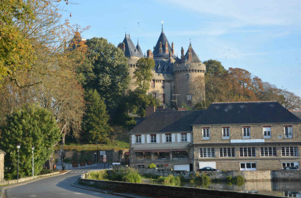 Conheça a Costa Esmeralda, na França Conheça a Costa Esmeralda, na França - Chateau de Combourg