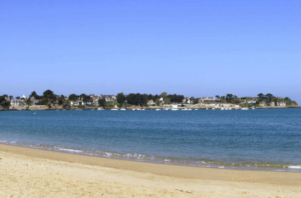 Conheça a Costa Esmeralda, na França Conheça a Costa Esmeralda, na França - Havre de Rotheneuf