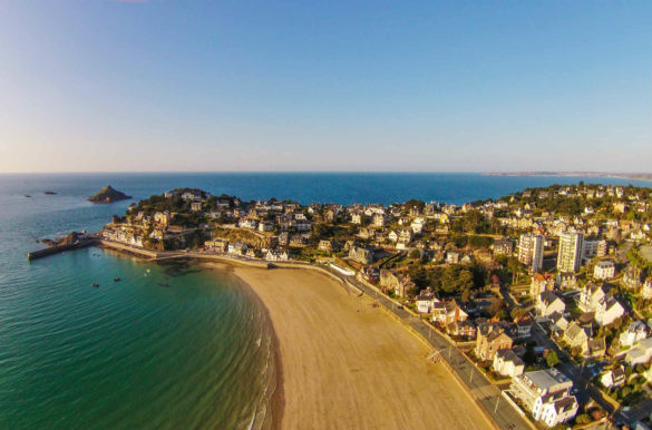 Conheça a Costa Esmeralda, na França – Val André Conheça a Costa Esmeralda, na França - Val André