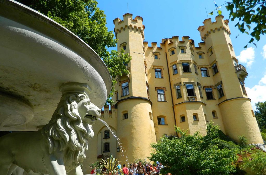 Fonte do jardim do Castelo de Hohenschwangau, em Schwangau