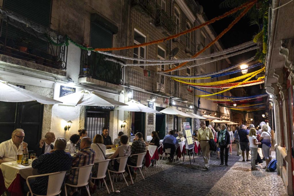 Roteiro em Portugal - Bairro Alto, em Lisboa