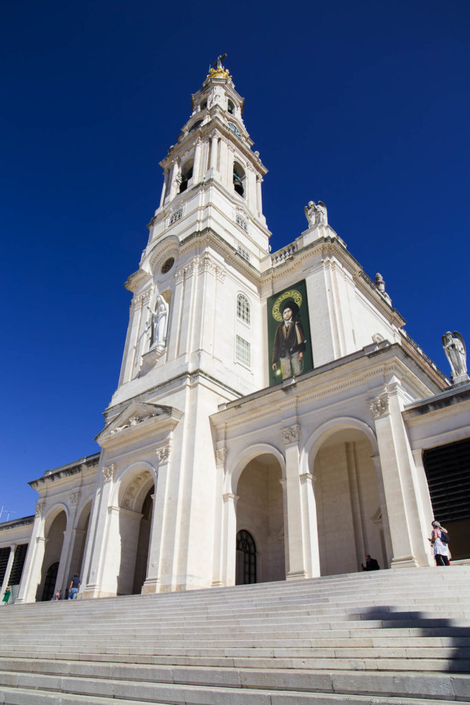 Bate-voltas de Lisboa - A principal atração a se visitar em um dia em Fátima é a basílica