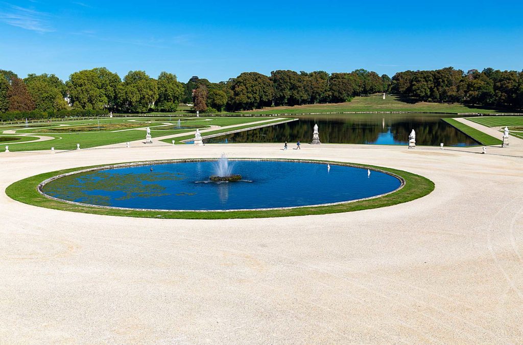 Castelos na França - Os jardins de Chantilly foram desenhados por Le Nôtre