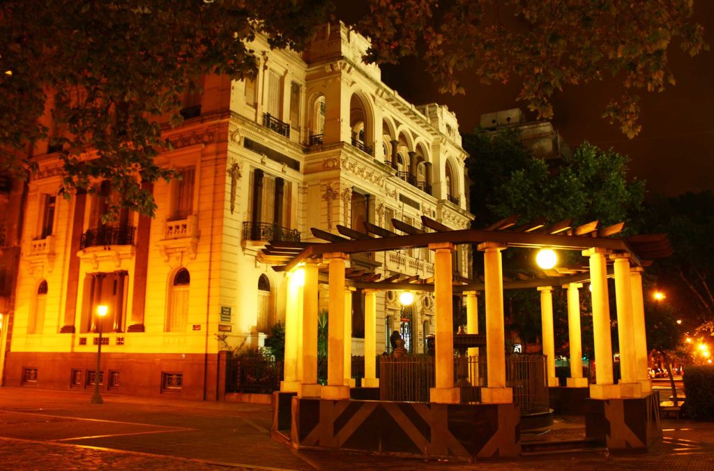 Roteiro em Buenos Aires e Montevidéu - Plaza Cagancha