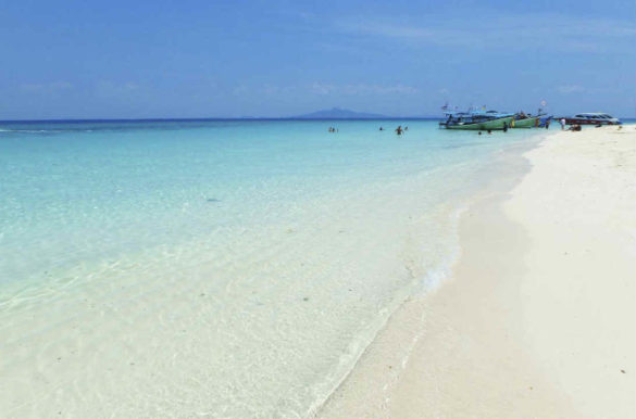 Praias de areia branca Praias de areia branca - Bamboo Island, na Tailândia
