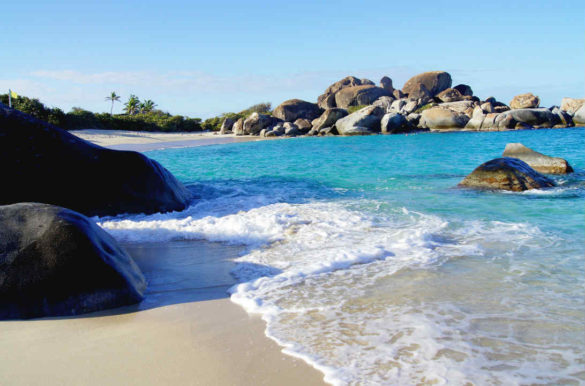 Praias de areia branca Praias de areia branca - Devil's Bay, nas Ilhas Virgens