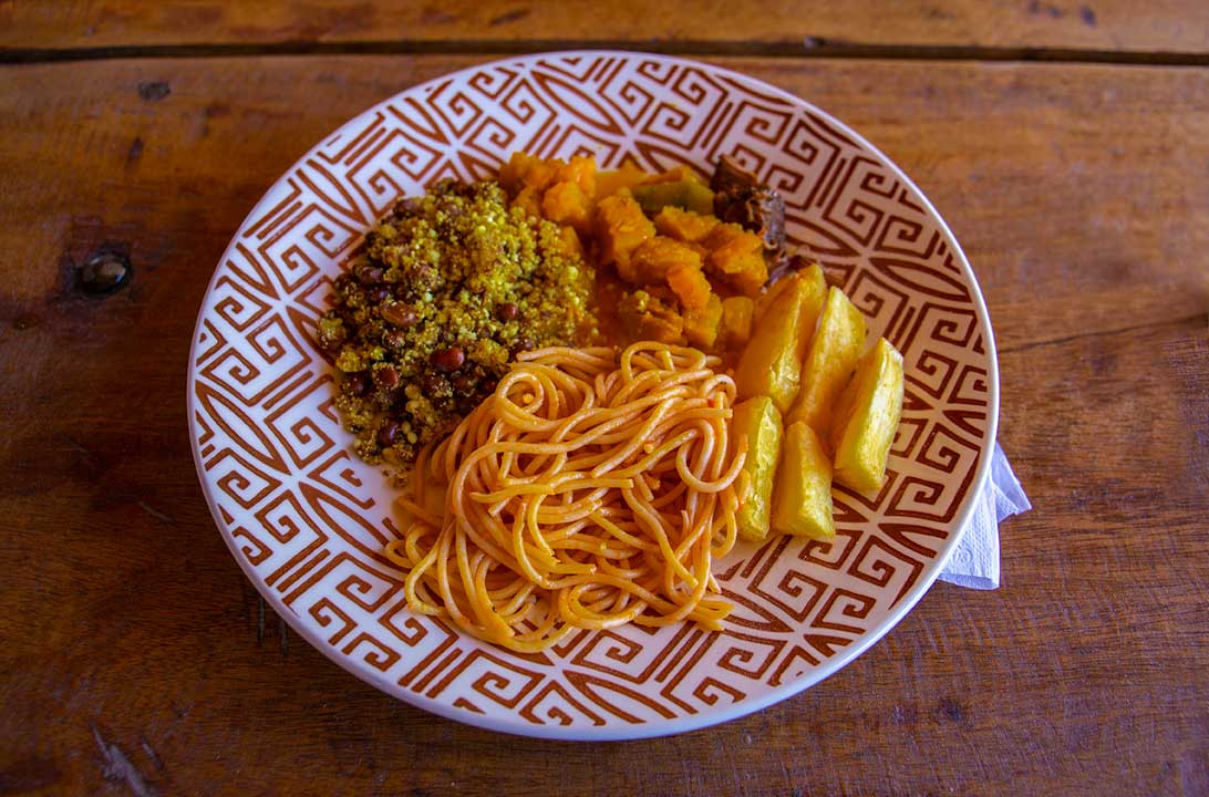 Comida caseira brasileira é o 'prato típico' do Jalapão