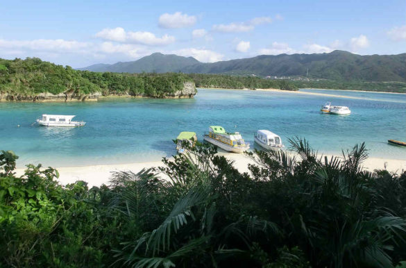 Praias de areia branca Praias de areia branca - Ishigaki, no Japão