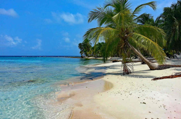 Praias de areia branca Praias de areia branca - San Blas, no Panamá