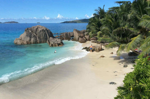 Praias de areia branca Praias de areia branca - La Digue, em Seychelles