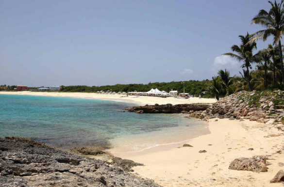 Praias de areia branca Praias de areia branca - Meads Bay, em Anguilla