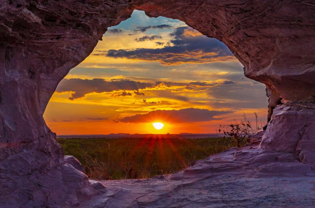 Entardecer na Pedra Furada, no Jalapão, Tocantins (Brasil)