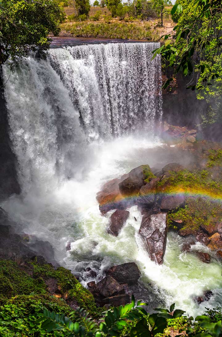 A Cachoeira da Fumaça tem esse nome por causa da névoa gerada pelo grande volume de água