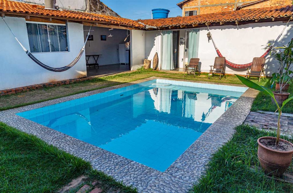 Piscina da Hospedaria Sertões, em Carolina (MA), cidade base para se conhecer a Chapada das Mesas