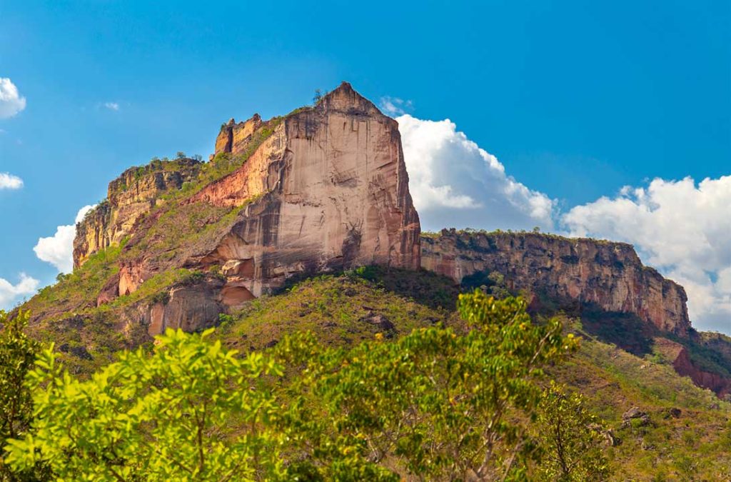 Serra da Catedral vista desde a estrada para Palmas