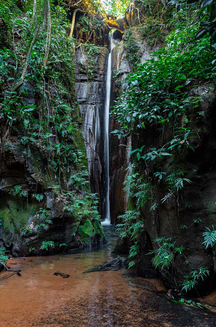 Cachoeira da Pedra Caída é atração da Chapada das Mesas