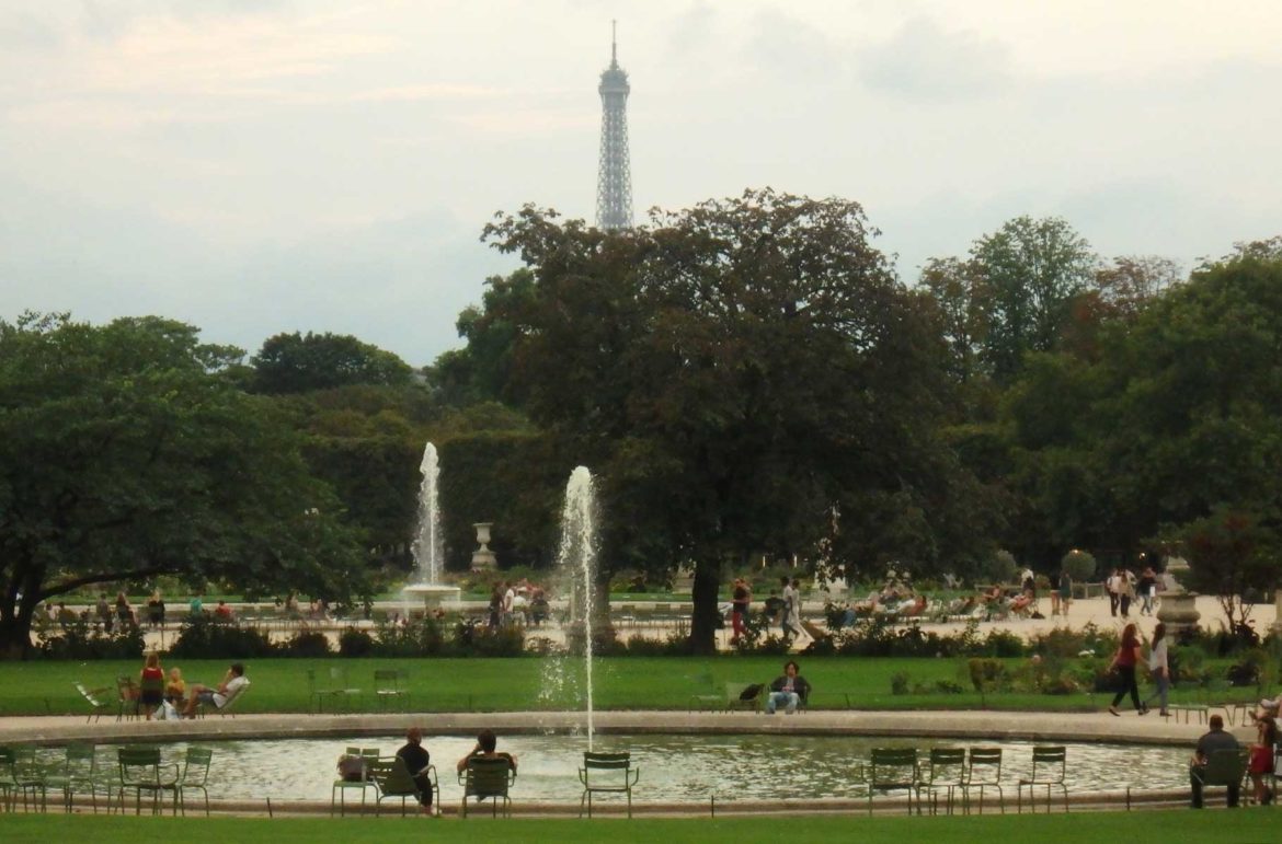 Fim de tarde no Jardim das Tuileries, em Paris