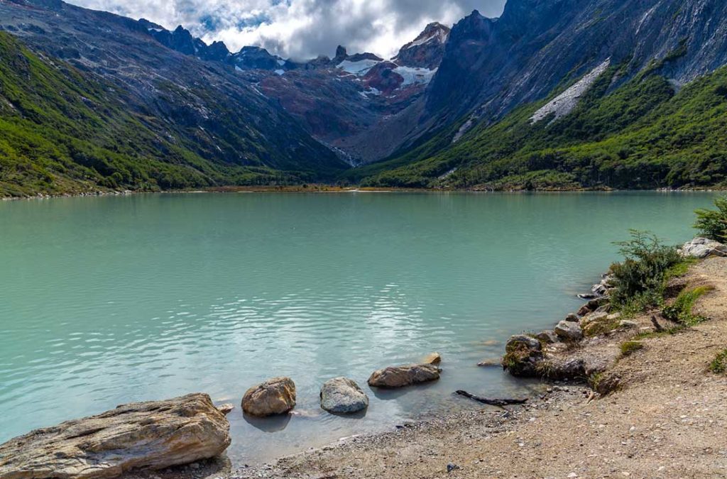 Vista da Laguna Esmeralda com o Glaciar Ojo del Albino ao fundo