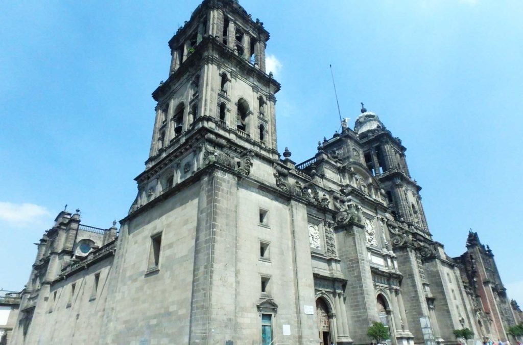 Fachada da Catedral Metropolitana da Cidade do México