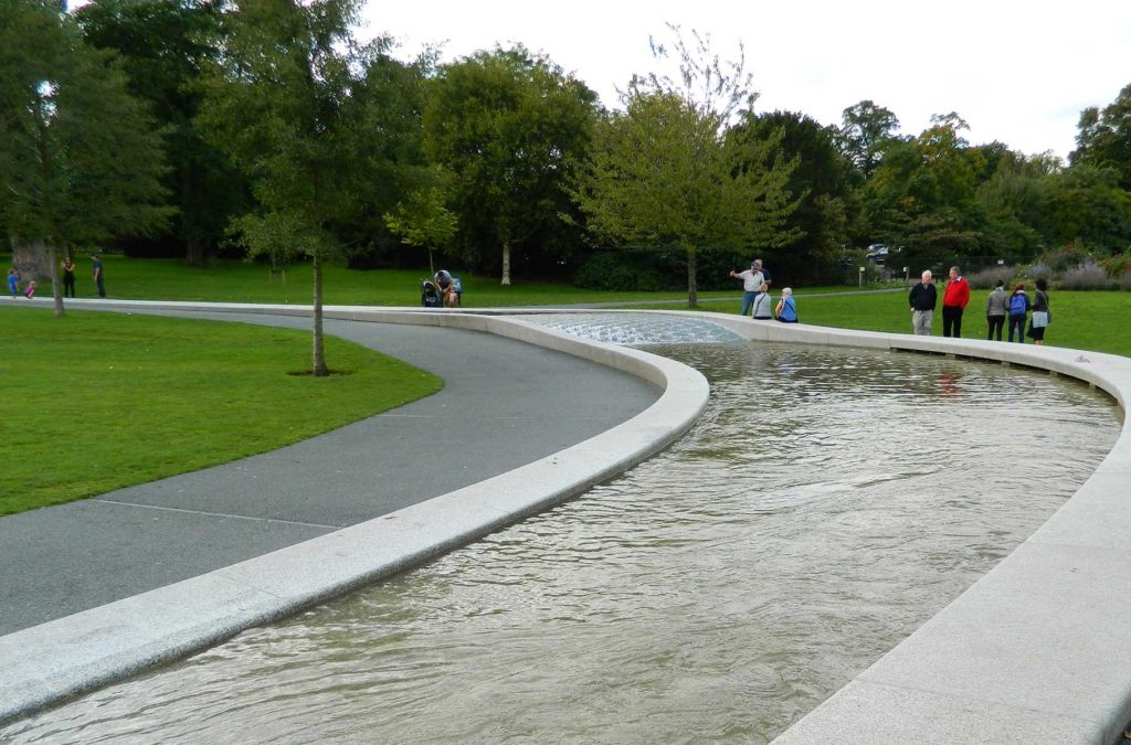 Fonte em Memória da Princesa Diana no Hyde Park, em Londres (Reino Unido)