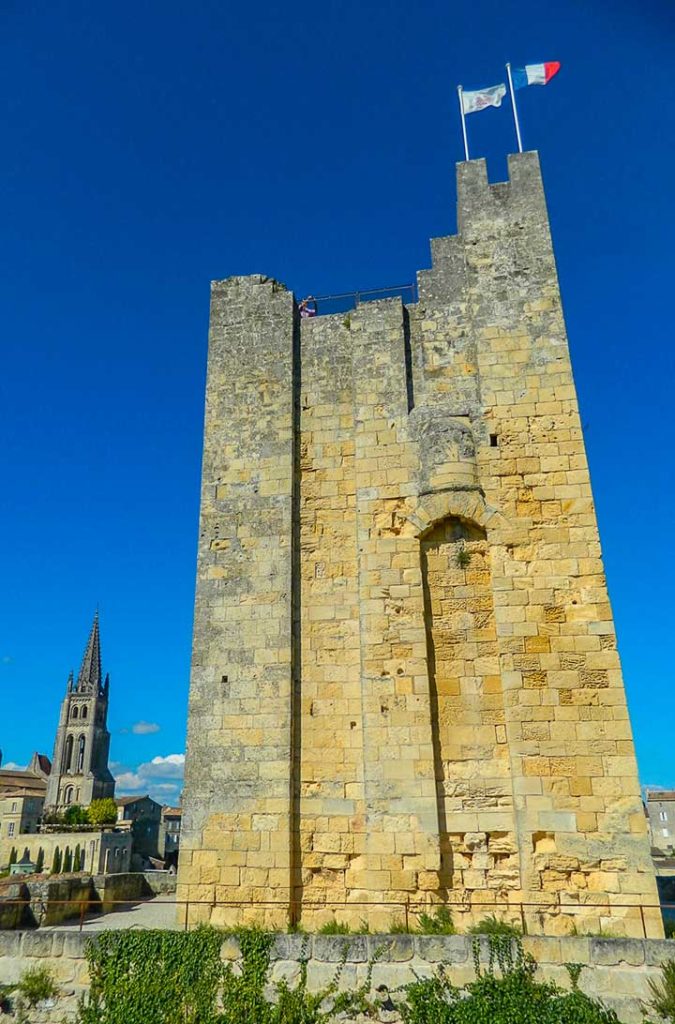 Torre medieval chamada Tour du Roy, em Saint-Émilion