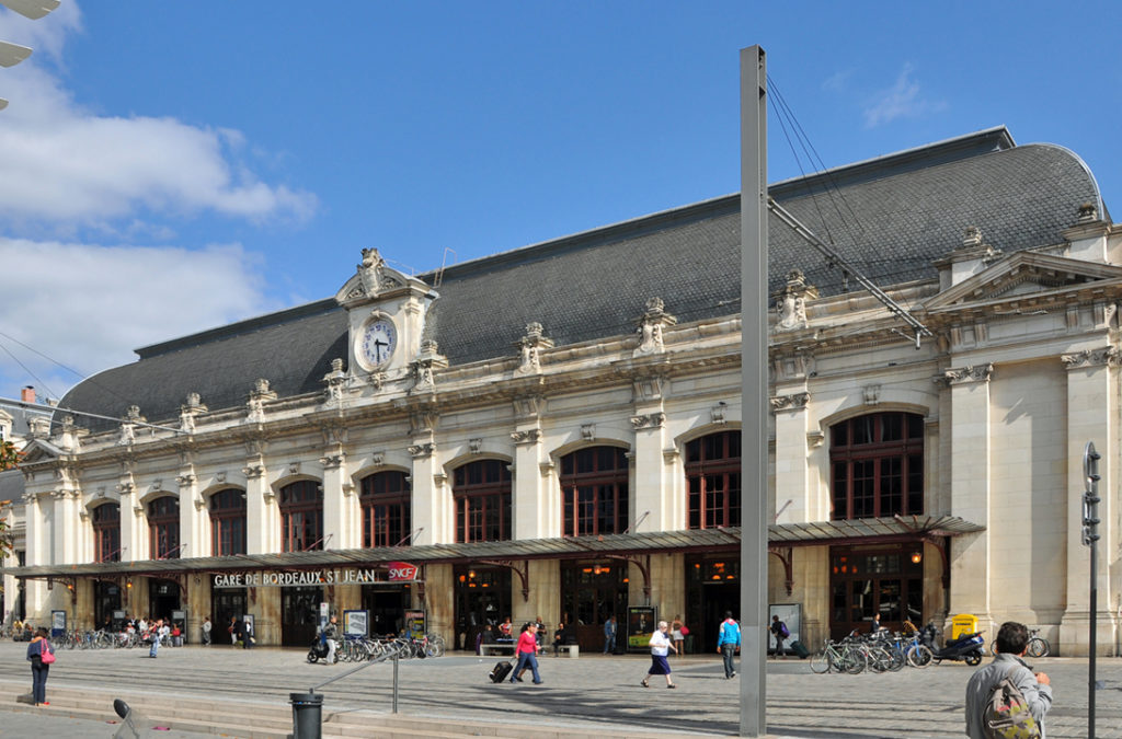 Fachada da Gare Saint-Jean, a estação de trens de Bordeaux