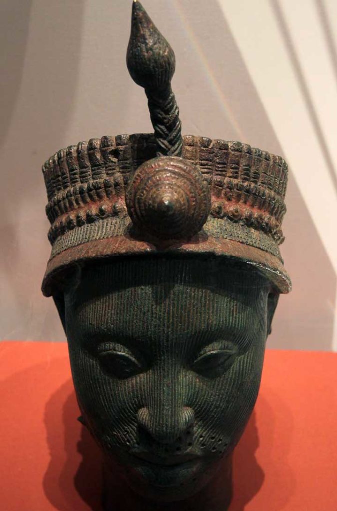 Escultura Cabeça de Ife, em exibição no British Museum