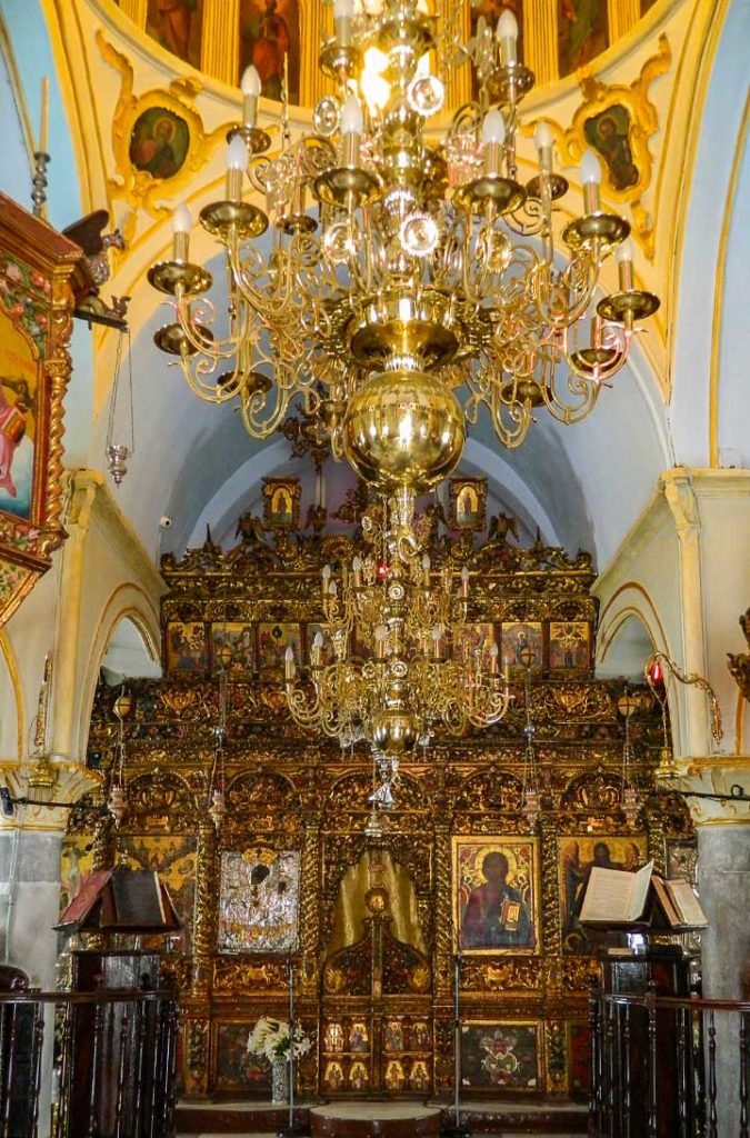 Interior do Mosteiro de Panagia Tourliani, em Ano Mera